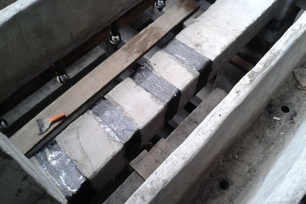 Kirişin karbon fiber ile sarılarak güçlendirilmesi